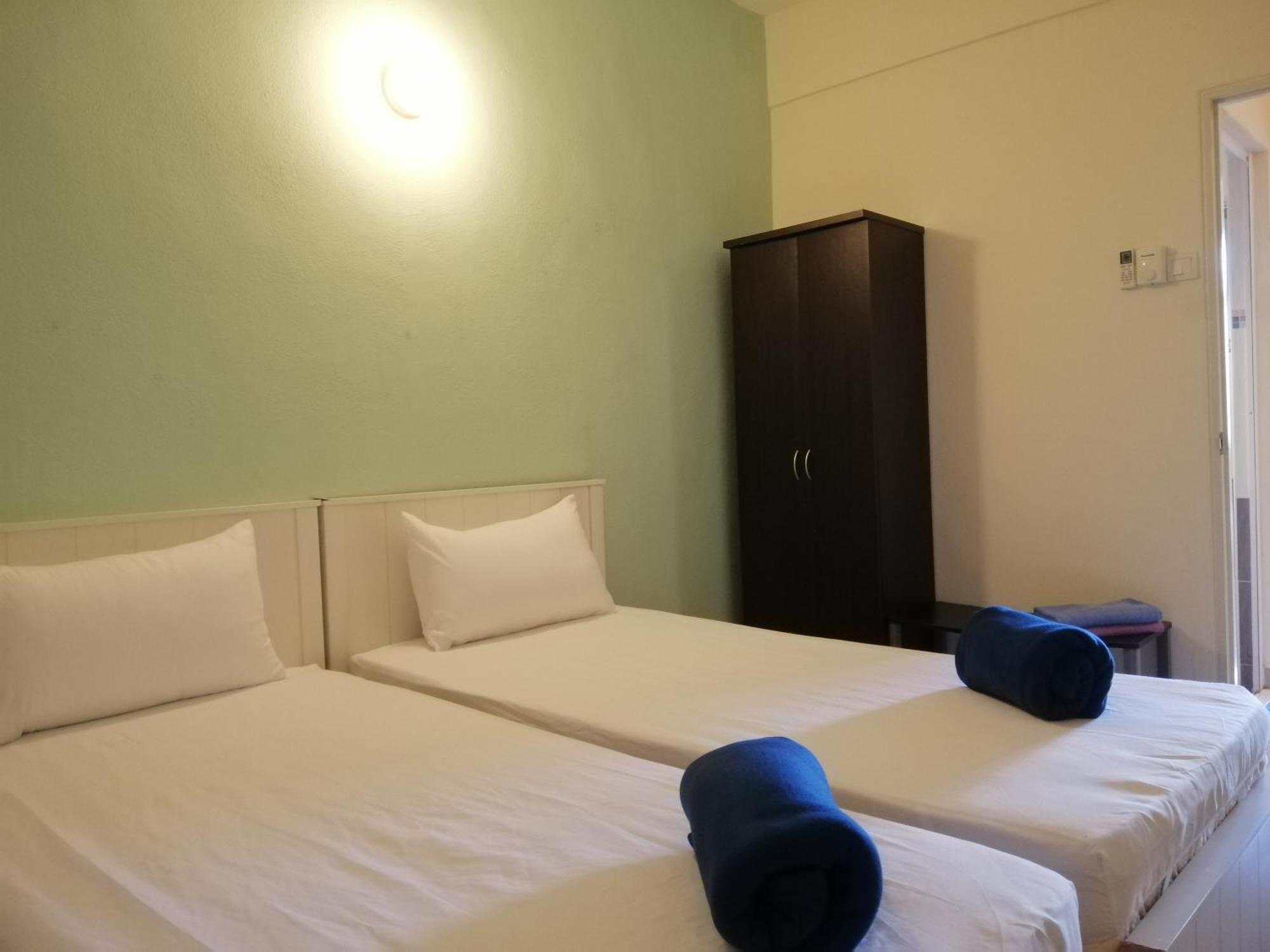 My Cozy Nest - Near Beach باتو فيرينغي الغرفة الصورة